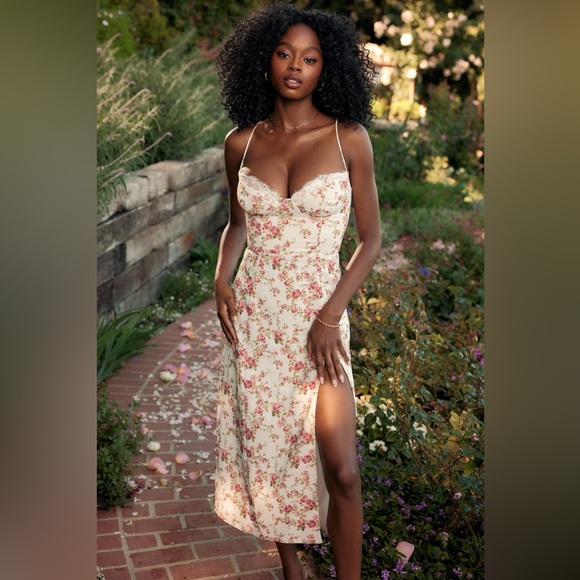 House of CB Dresses & Skirts - House of CB Charlotte Print Midi Dress